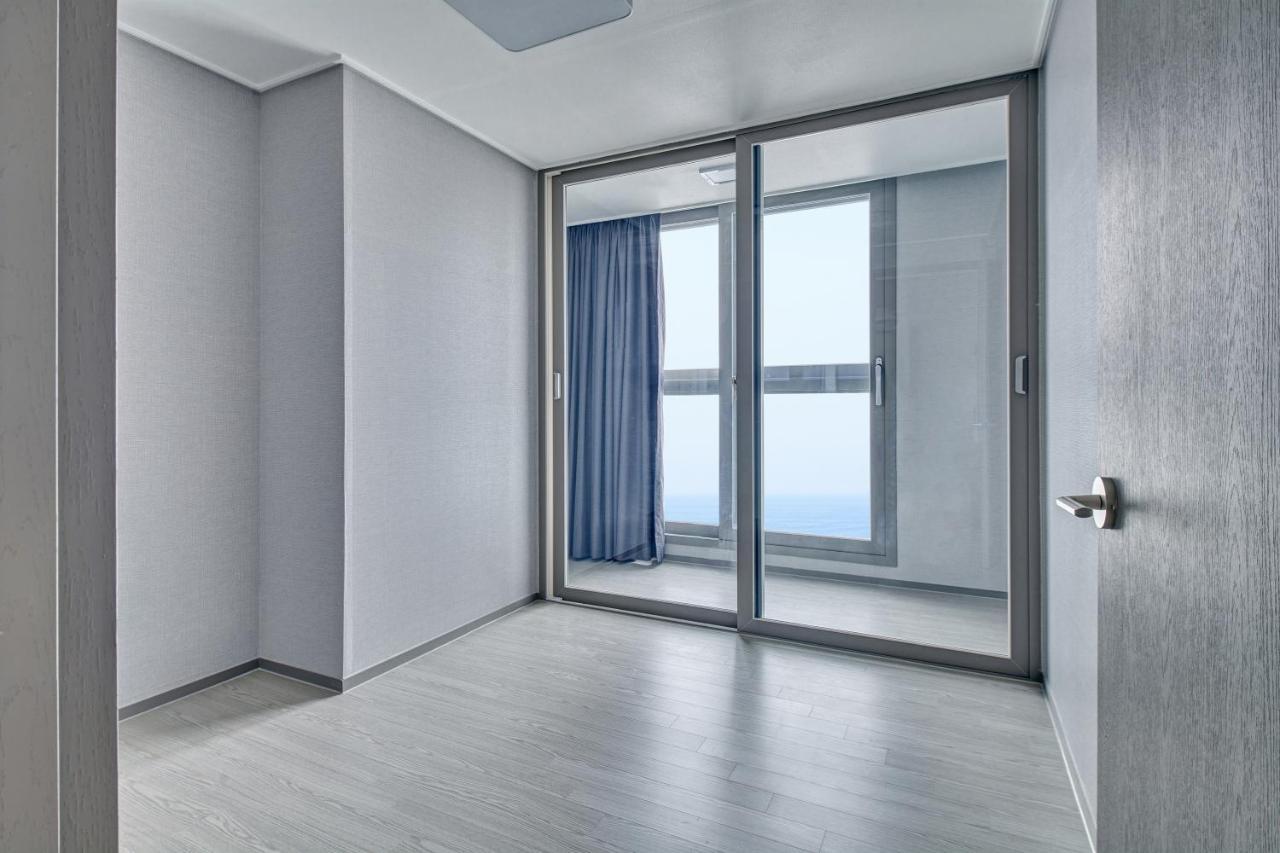 Gangneung Chonpines Ocean Suites Hotel Luaran gambar