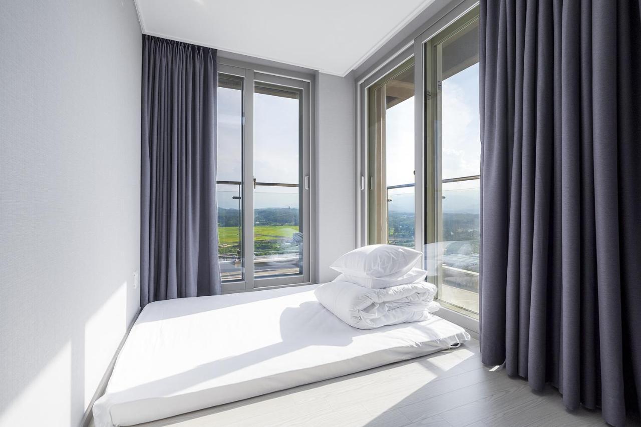 Gangneung Chonpines Ocean Suites Hotel Luaran gambar