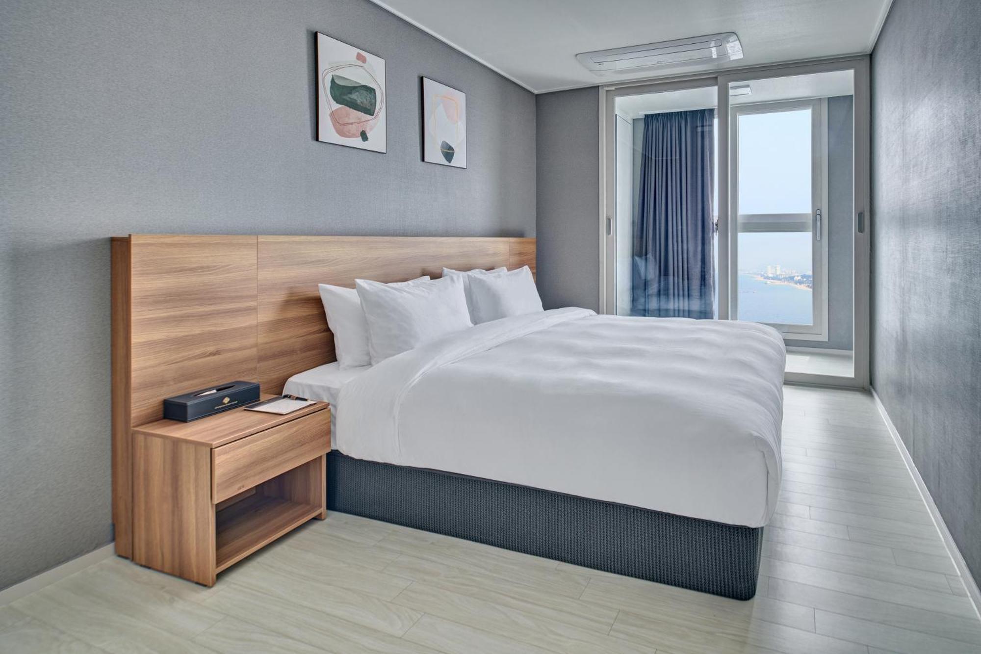Gangneung Chonpines Ocean Suites Hotel Luaran gambar