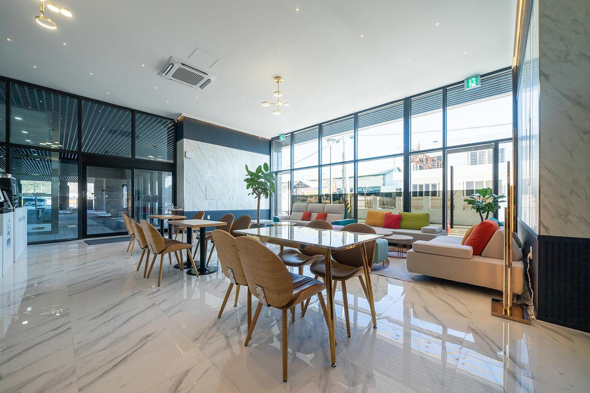 Gangneung Chonpines Ocean Suites Hotel Luaran gambar
