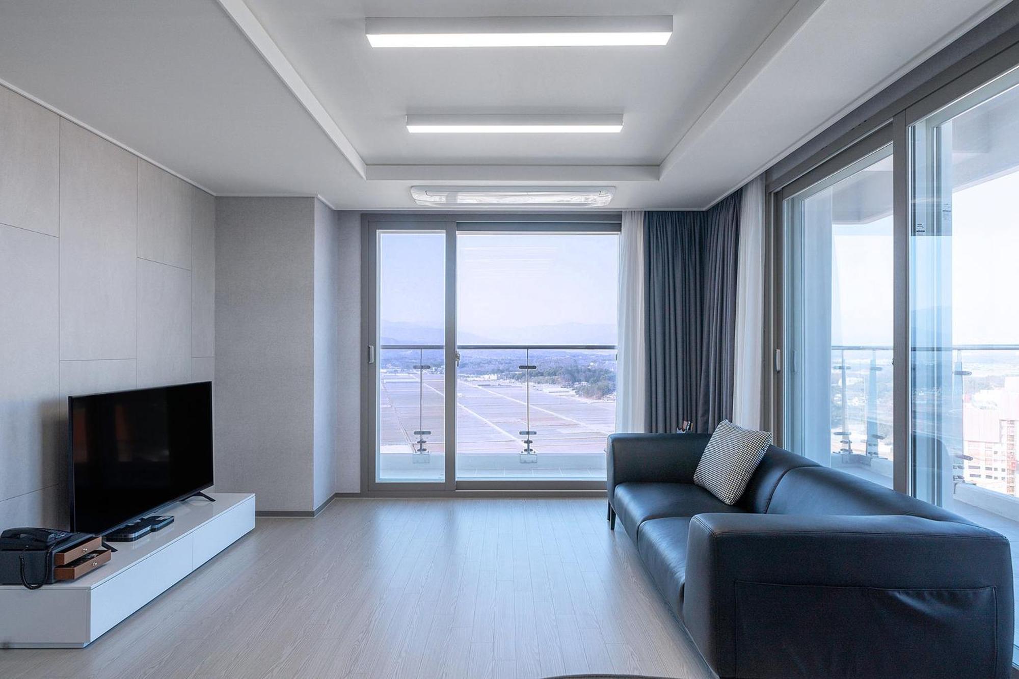 Gangneung Chonpines Ocean Suites Hotel Luaran gambar
