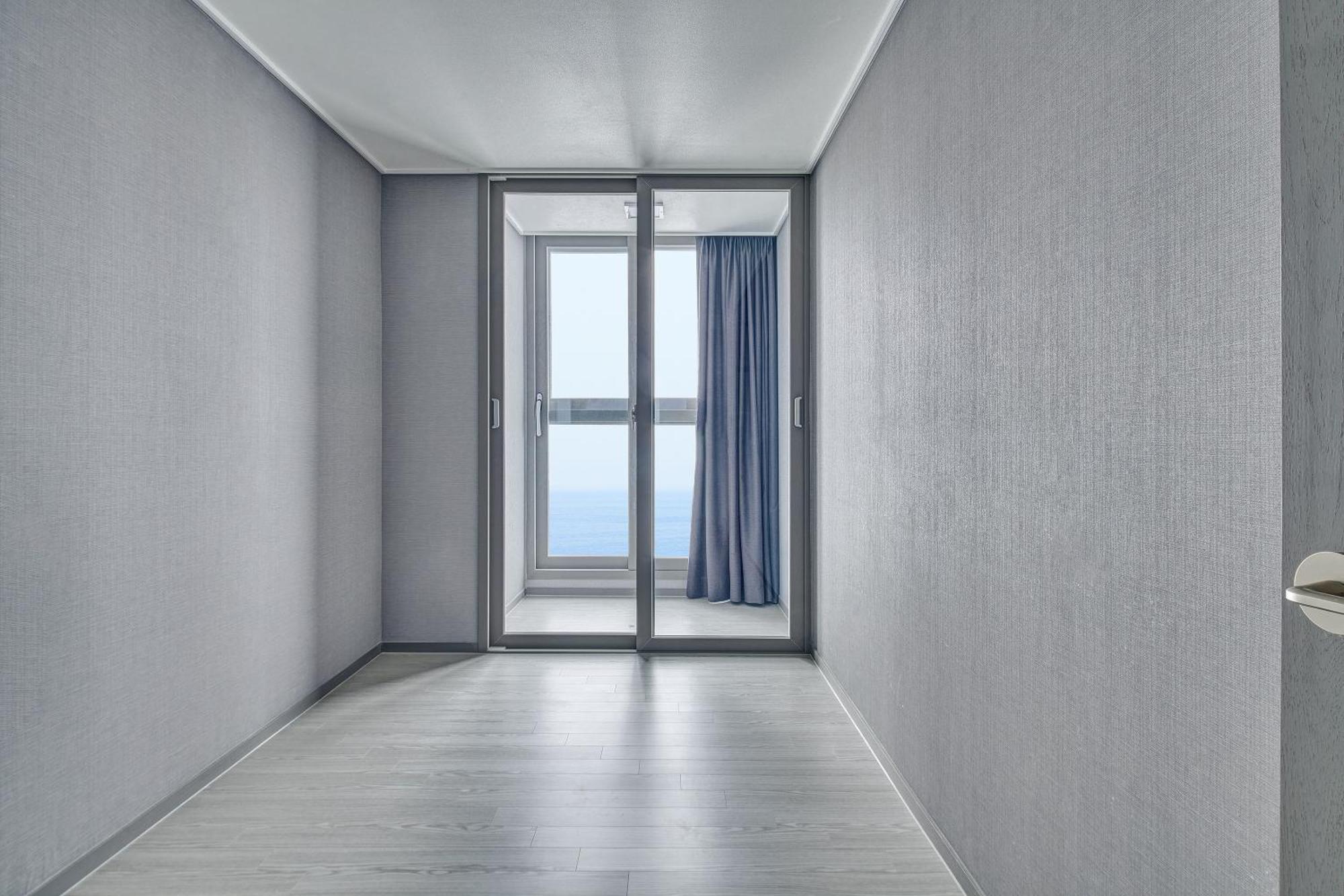 Gangneung Chonpines Ocean Suites Hotel Luaran gambar