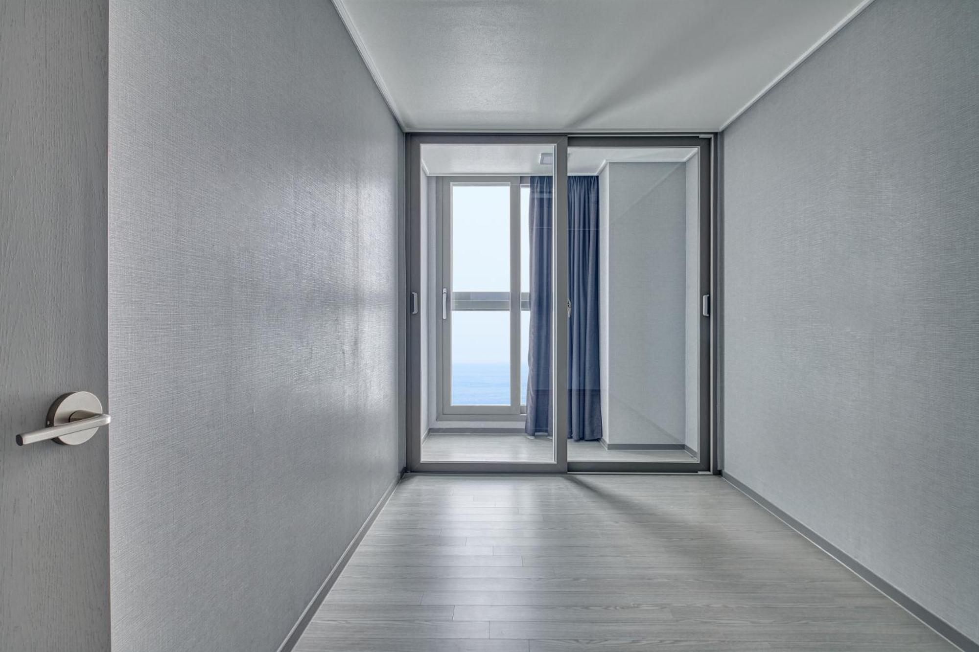 Gangneung Chonpines Ocean Suites Hotel Luaran gambar