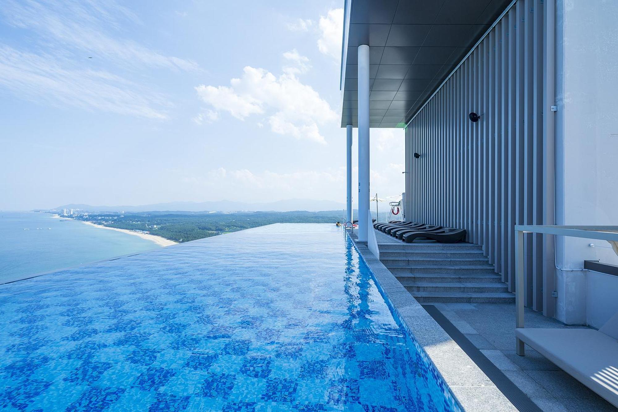 Gangneung Chonpines Ocean Suites Hotel Luaran gambar